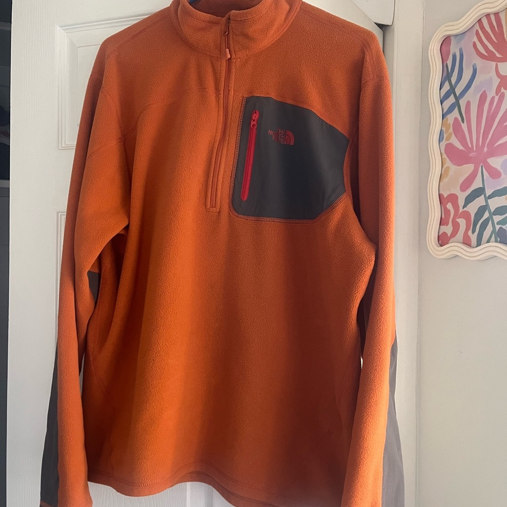 North Face Polartec fleece 1/4 zip pullover, men’s size large,zip pocket,orange